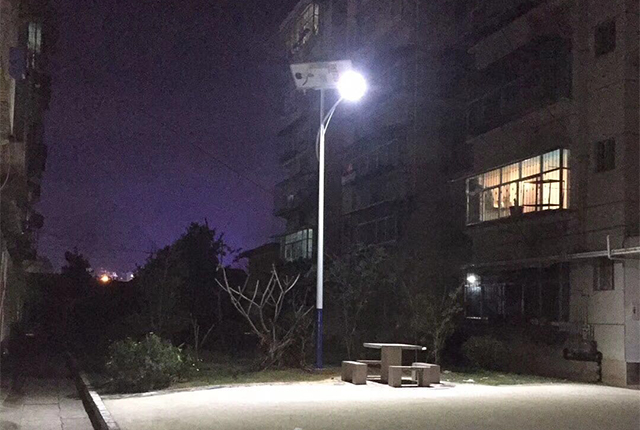 正翔照明太陽(yáng)能路燈