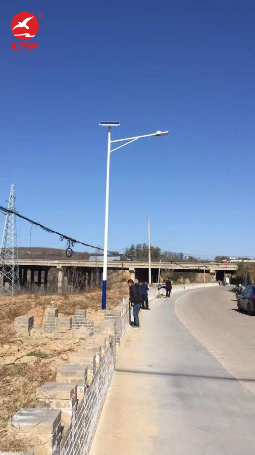 河南省三峽市靈寶市太陽能路燈工程